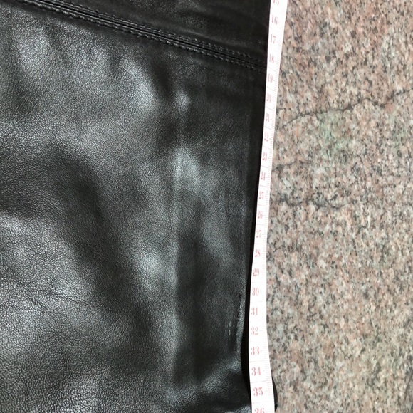 Leather black skirt - Picture 4 of 6